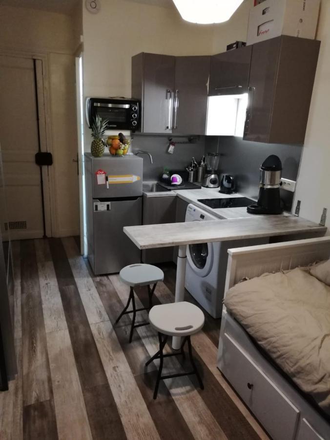 Appartamento Charming Central Paris Studio Esterno foto